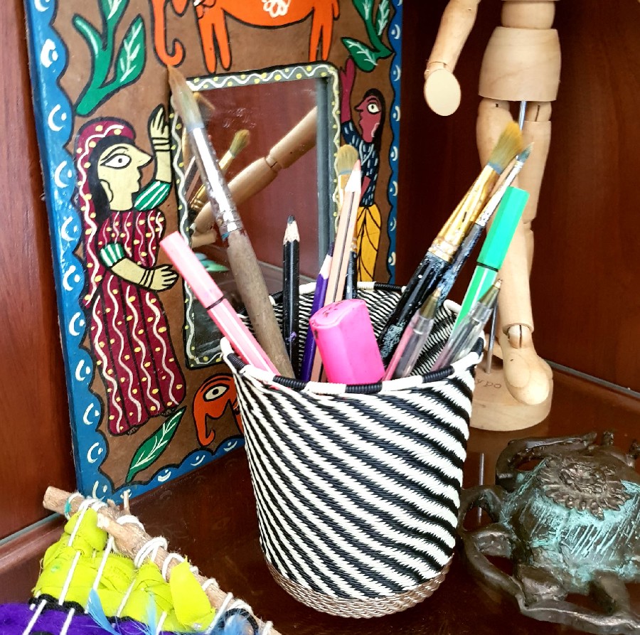 thumbnail image 2 of Brown Rectangular Pen Holder & Pencil Holder At ₹ 7/piece In New Delhi... 2 of 13